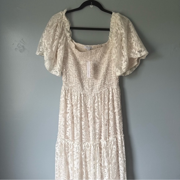 Baltic Born Aspen Smocked White Lace maxi dress size medium - Picture 2 of 8